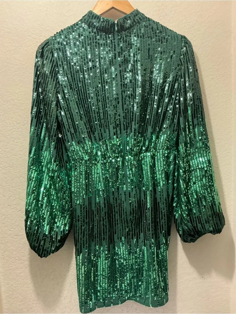 RIXO shimmering sequin